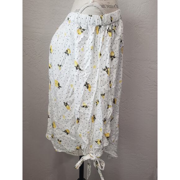 Truly 4 You Lemon Print Cold Shoulder High Low Long Sleeved Shirt | Size Medium - Picture 2 of 7